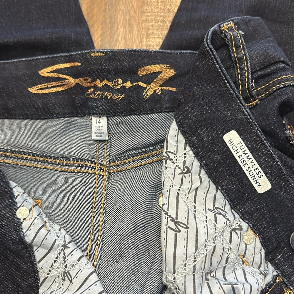 Seven Jeans - Picture 3 of 6